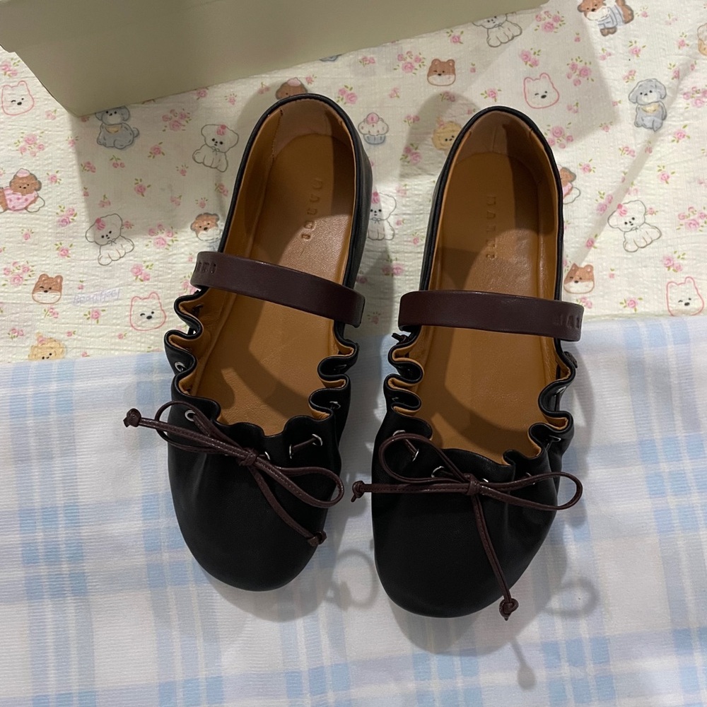 Marni Black Ballet Flats with Brown Trim and Bow Detail
